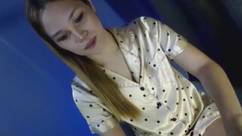 Snapshot of sweetstacy_18 chatting on March 2026 04:10:01 PM Chella online show from March 2026 04:10:01 PM