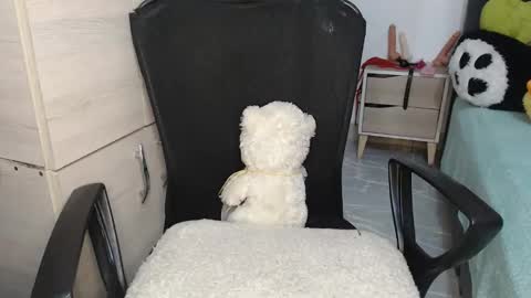 sweett_candy1 online show from November 2025 02:11:02 AM