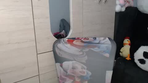 sweett_candy1 online show from January 2026 02:04:01 AM