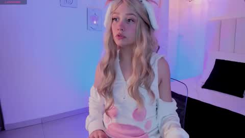 Snapshot of sweett_fire chatting on March 2026 06:35:02 PM sweett_fire online show from March 2026 06:35:02 PM