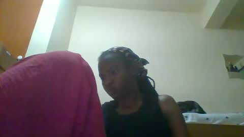 Snapshot of sweett_kimmie chatting on April 2026 03:37:02 PM sweett_kimmie online show from April 2026 03:37:02 PM