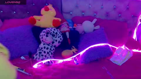 Snapshot of sweett_martina chatting on February 2025 01:04:02 AM martina online show from February 2025 01:04:02 AM