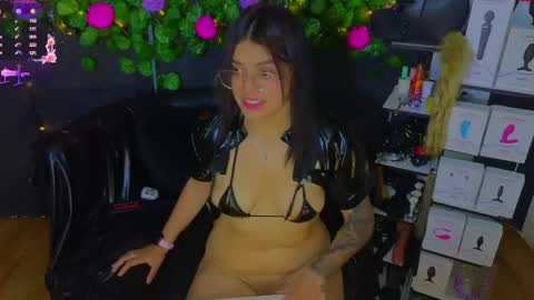 Molly -  INDEPENDENT MODEL online show from May 2026 11:34:01 PM