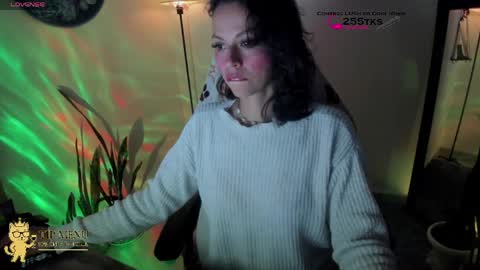 Snapshot of sweettianna chatting on April 2026 02:56:01 AM shamanta Independent modelHelp me reach 100 thumbs up online show from April 2026 02:56:01 AM