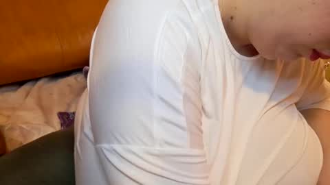 Snapshot of sweettm chatting on February 2025 02:33:02 PM Maya online show from February 2025 02:33:02 PM