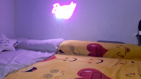 Snapshot of sweettm chatting on March 2025 12:45:01 PM Maya online show from March 2025 12:45:01 PM