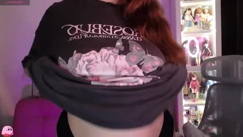 Pau online show from November 2025 12:11:02 AM