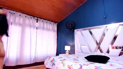 ALONDRA online show from February 2025 09:36:02 PM