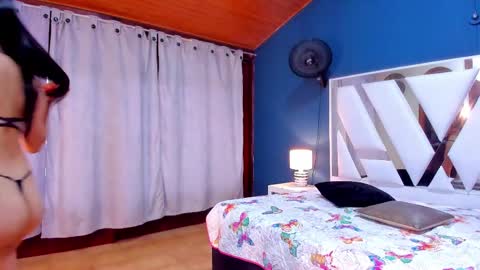 ALONDRA online show from March 2025 10:45:02 PM