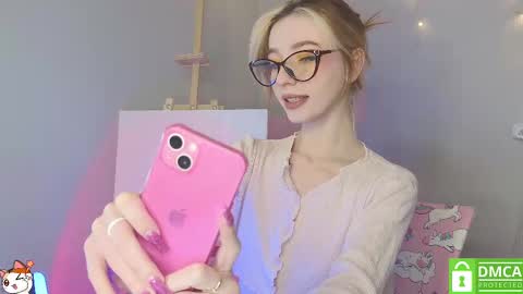 Snapshot of sweetuniporn chatting on February 2025 12:08:02 PM Elis a little vacation Ill be here Saturday my schedules in bio online show from February 2025 12:08:02 PM