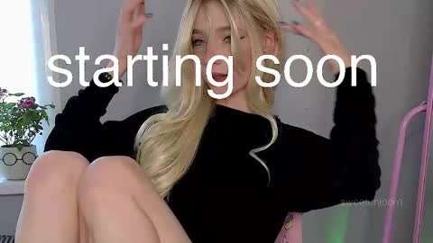 Snapshot of sweetuniporn chatting on September 2025 09:22:02 AM Elis a little vacation Ill be here Saturday my schedules in bio online show from September 2025 09:22:02 AM