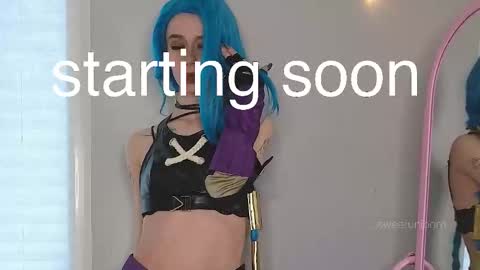 Snapshot of sweetuniporn chatting on September 2025 07:03:02 AM Elis a little vacation Ill be here Saturday my schedules in bio online show from September 2025 07:03:02 AM