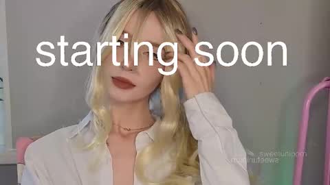 Snapshot of sweetuniporn chatting on October 2025 06:01:01 AM Elis a little vacation Ill be here Saturday my schedules in bio online show from October 2025 06:01:01 AM