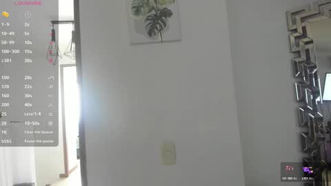 sweetvane_ online show from September 2025 03:50:02 PM