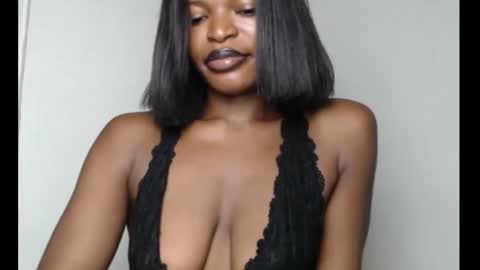 sweetxxboobsx online show from November 2025 09:25:01 PM