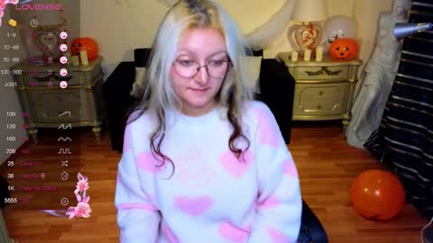 Hot Candy online show from October 2025 11:33:02 AM