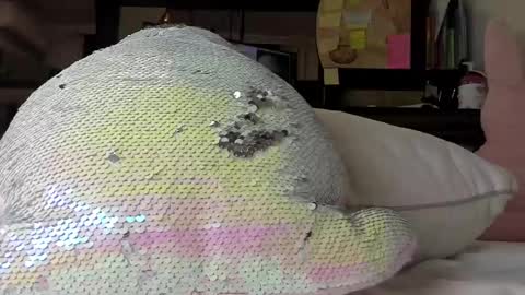 Snapshot of sweety_cum chatting on January 2025 06:15:01 PM Mia online show from January 2025 06:15:01 PM