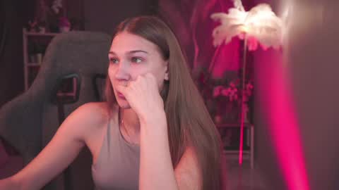 Emily online show from April 2026 06:20:02 AM