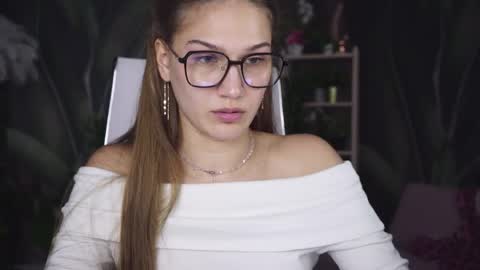 Emily online show from May 2026 09:26:02 AM