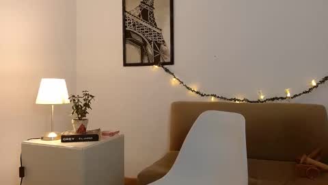 Snapshot of sweety_lya chatting on October 2025 09:37:01 PM Lya online show from October 2025 09:37:01 PM