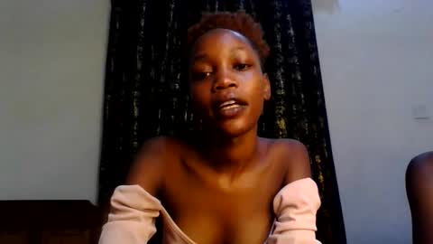 Snapshot of sweety_melanin chatting on June 2026 02:02:02 AM Vickky online show from June 2026 02:02:02 AM