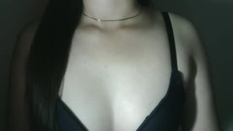 Snapshot of sweety_princess15 chatting on October 2025 03:31:01 PM sweety_princess15 online show from October 2025 03:31:01 PM
