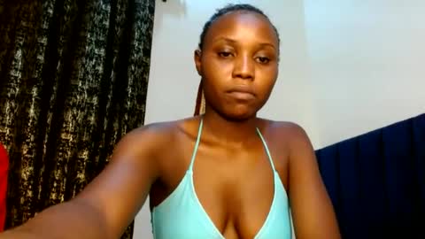 Snapshot of sweety_spixxy chatting on June 2026 10:03:01 AM Dolly online show from June 2026 10:03:01 AM