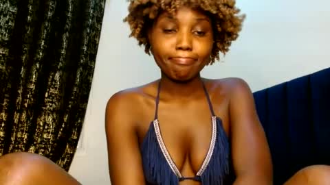 Snapshot of sweety_spixxy chatting on June 2026 09:38:01 PM Dolly online show from June 2026 09:38:01 PM