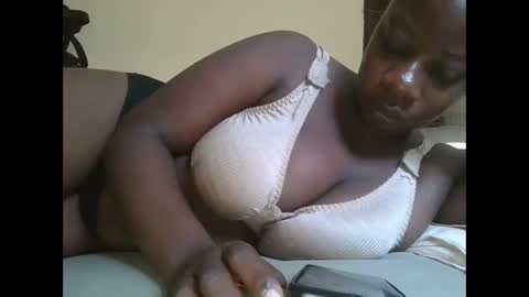 sweetyass25 online show from October 2025 06:03:02 AM