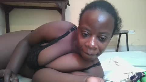 Snapshot of sweetyass25 chatting on February 2026 07:56:02 AM sweetyass25 online show from February 2026 07:56:02 AM