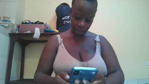 Snapshot of sweetyass25 chatting on March 2026 05:08:02 AM sweetyass25 online show from March 2026 05:08:02 AM