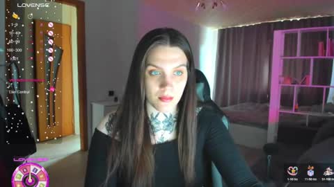 Snapshot of sweetyladiy chatting on April 2026 07:20:01 AM Aiza online show from April 2026 07:20:01 AM