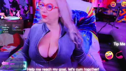 Lisa online show from December 2025 09:18:01 AM