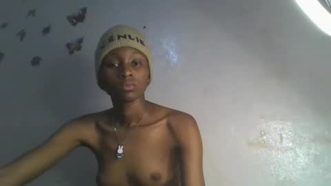 sweetypussy01 online show from October 2025 06:39:02 PM