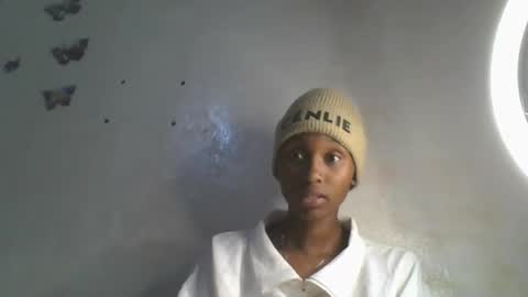 sweetypussy01 online show from October 2025 06:08:01 PM