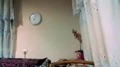 Snapshot of swergiu333 chatting on February 2026 05:03:02 AM Raymond online show from February 2026 05:03:02 AM