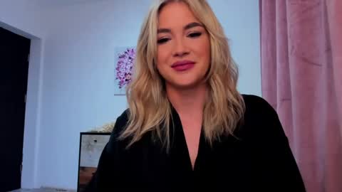 Snapshot of swetkatie chatting on May 2026 03:56:01 AM Ecaterina online show from May 2026 03:56:01 AM