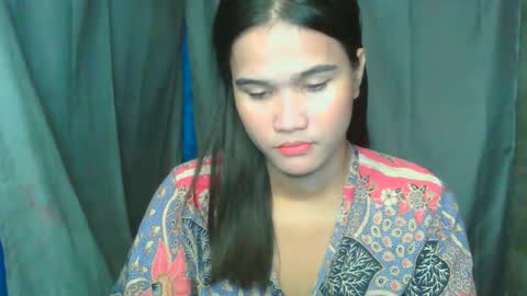 Snapshot of swettie_rhea chatting on April 2026 02:20:01 PM Rhea online show from April 2026 02:20:01 PM