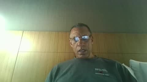 Snapshot of swimmerbod2495 chatting on March 2026 02:24:02 AM swimmerbod2495 online show from March 2026 02:24:02 AM