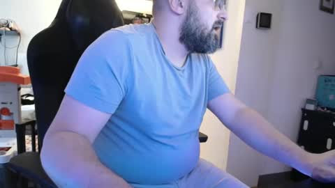 Snapshot of swissman1870 chatting on February 2025 04:04:02 PM swissman1870 online show from February 2025 04:04:02 PM