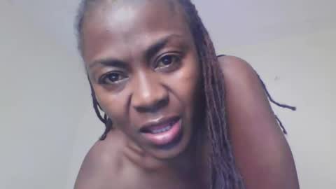 Snapshot of swtebony1 chatting on April 2026 10:58:01 PM ALICIA online show from April 2026 10:58:01 PM