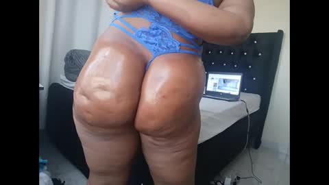 Snapshot of swtsdivas chatting on November 2025 08:11:02 AM swtsdivas online show from November 2025 08:11:02 AM