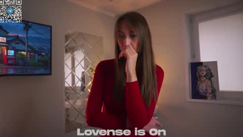 Sophie online show from October 2025 02:20:01 AM