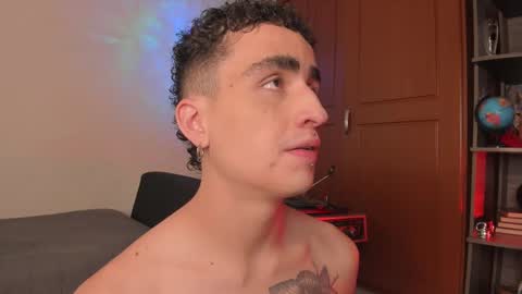 Snapshot of syd_onnfire chatting on February 2025 06:11:02 AM Syd online show from February 2025 06:11:02 AM