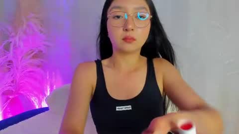 Snapshot of sydney_miller_ chatting on June 2026 12:02:02 AM Sydney online show from June 2026 12:02:02 AM