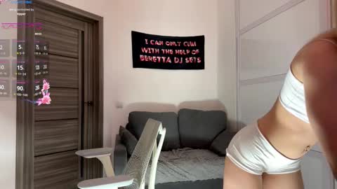 Snapshot of sydneyhackathorn chatting on March 2026 05:08:02 PM Mona online show from March 2026 05:08:02 PM