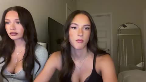 Snapshot of sydneyharperrr chatting on August 2026 02:57:02 AM sydneyharperrr online show from August 2026 02:57:02 AM