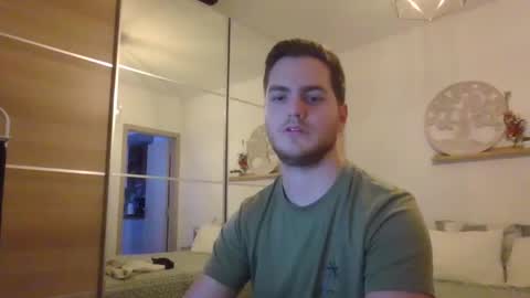 syl092 online show from December 2024 04:39:02 PM