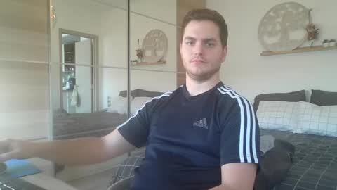 syl092 online show from February 2025 02:56:02 PM