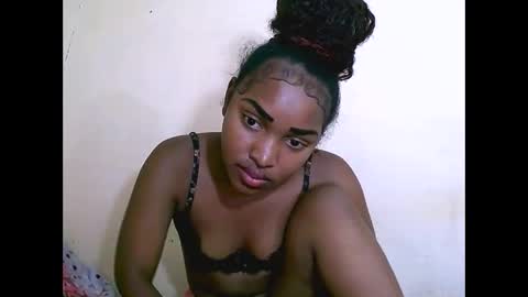 sylviasexy27 online show from December 2024 11:55:01 AM